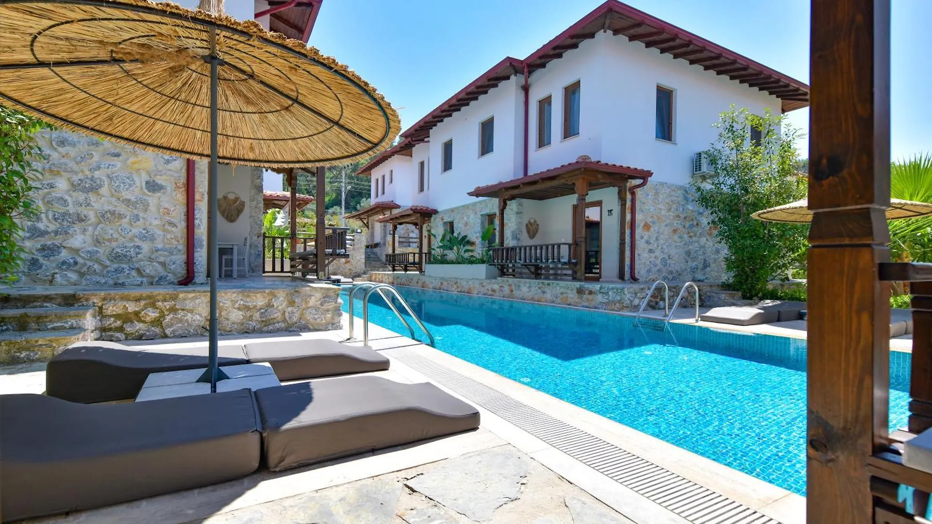 Okapi Suites Ula