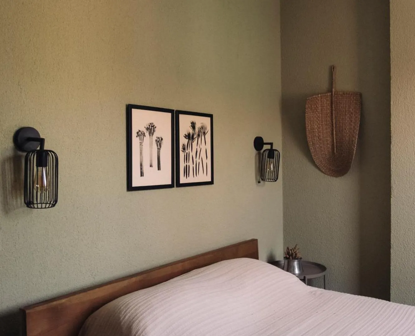 Okapi Suites Ula Hotel